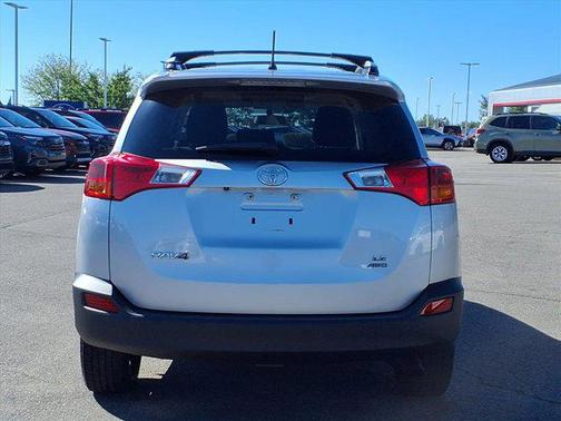 2013 Toyota RAV4 LE