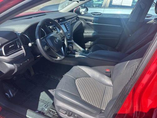 2019 Toyota Camry SE