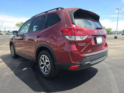Crimson Red Pearl 2023 Subaru Forester Premium