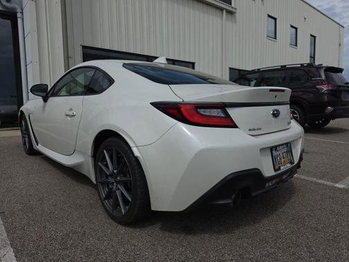 Crystal White Pearl 2023 Subaru BRZ Limited