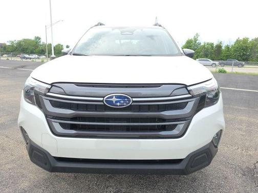 Crystal White Pearl 2025 Subaru Forester Premium