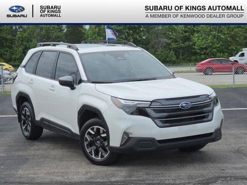 Crystal White Pearl 2025 Subaru Forester Premium