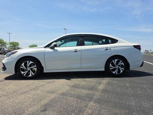 Crystal White Pearl 2025 Subaru Legacy Premium
