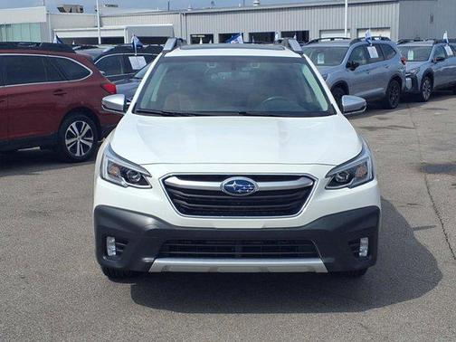 2022 Subaru Outback Touring XT