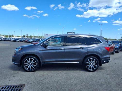 2020 Honda Pilot Touring 8-Passenger