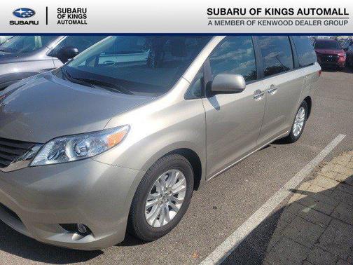 2015 Toyota Sienna XLE
