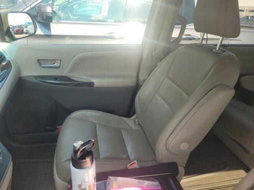 2015 Toyota Sienna XLE