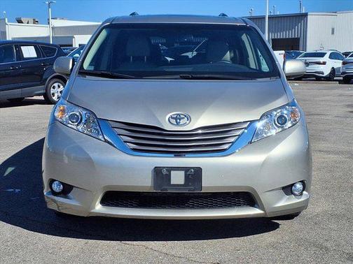 2015 Toyota Sienna XLE