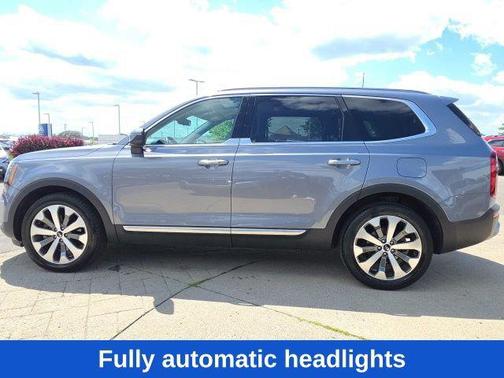 Everlasting Silver 2021 Kia Telluride S