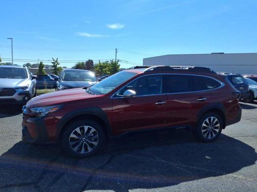 2025 Subaru Outback Touring XT