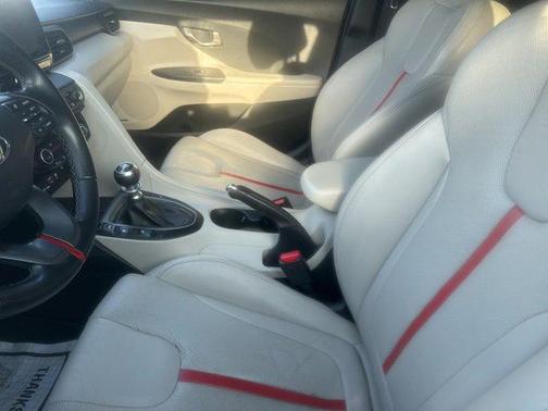 2019 Hyundai Veloster Base