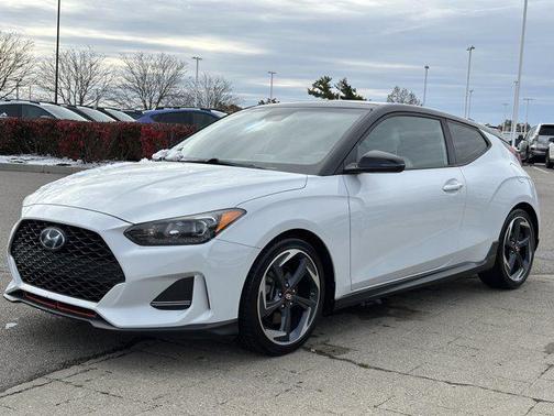 2019 Hyundai Veloster Base