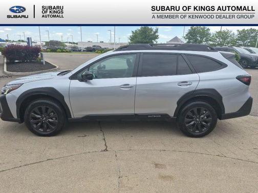 Ice Silver Metallic 2025 Subaru Outback Onyx Edition