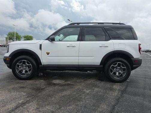 Oxford White 2023 Ford Bronco Sport Badlands