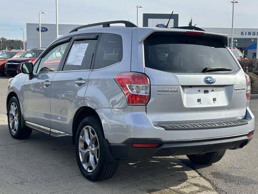 2015 Subaru Forester 2.5i Touring