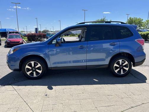 Quartz Blue Pearl 2017 Subaru Forester 2.5i Premium