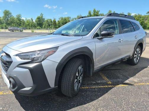 Ice Silver Metallic 2024 Subaru Outback Limited