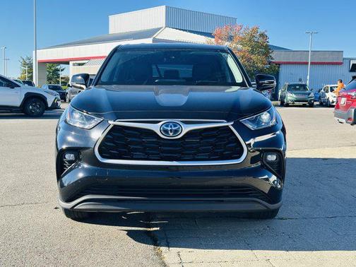 2023 Toyota Highlander Hybrid LE