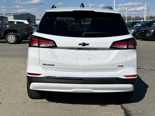 Summit White 2022 Chevrolet Equinox FWD RS