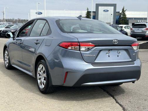 Magnetite Gray Metallic/Crystal Black Silica 2026 Subaru Crosstrek Premium