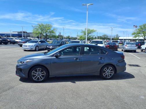 2022 Kia Forte GT-Line