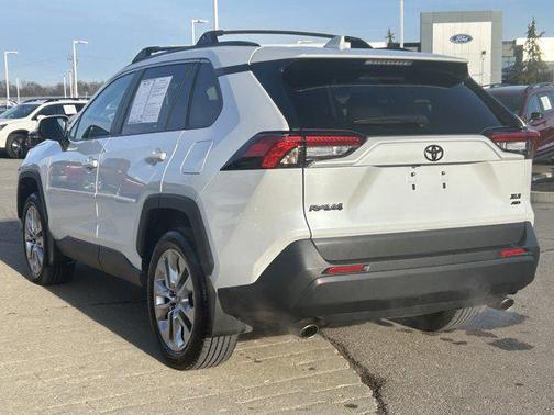 2024 Toyota RAV4 XLE Premium