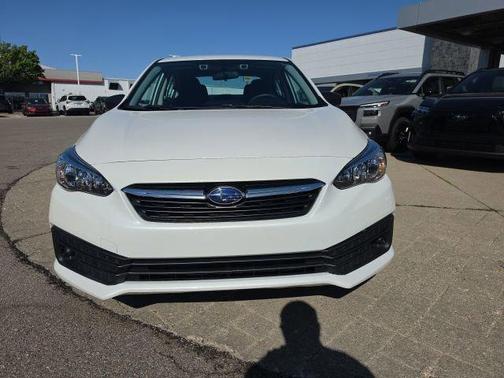 Crystal White Pearl 2023 Subaru Impreza Base