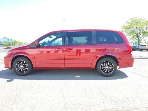 Deep Cherry Red Crystal Pearlcoat 2015 Dodge Grand Caravan R/T
