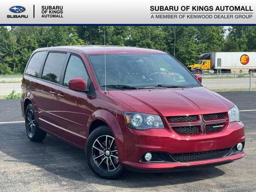Deep Cherry Red Crystal Pearlcoat 2015 Dodge Grand Caravan R/T