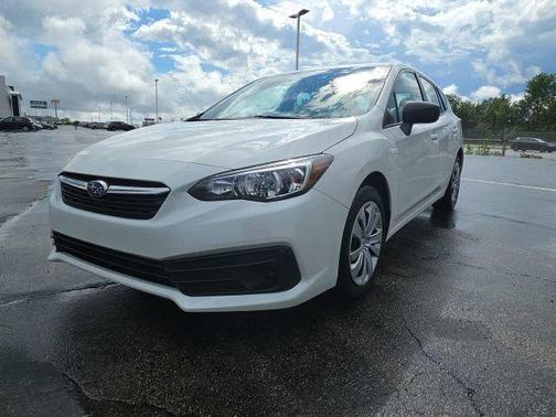 Crystal White Pearl 2020 Subaru Impreza 5-Door