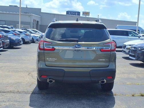 2025 Subaru Ascent Premium 8-Passenger