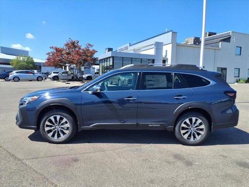 2025 Subaru Outback Touring XT