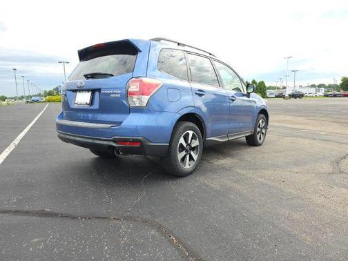 Quartz Blue Pearl 2017 Subaru Forester 2.5i Limited