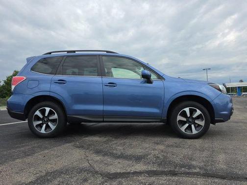 Quartz Blue Pearl 2017 Subaru Forester 2.5i Limited