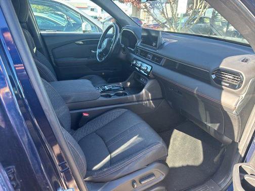 2023 Honda Pilot AWD Sport