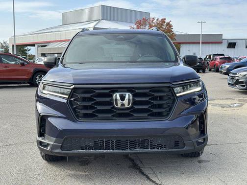 2023 Honda Pilot AWD Sport