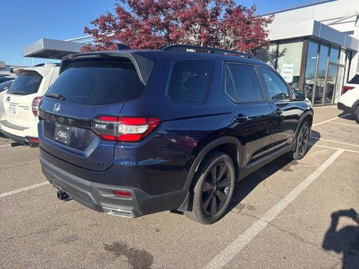 2023 Honda Pilot AWD Sport