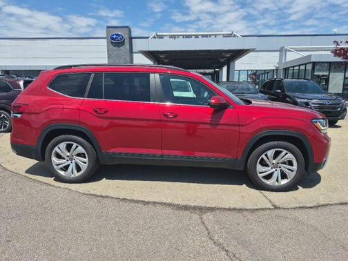 Aurora Red Metallic 2023 Volkswagen Atlas 3.6L SE w/Technology