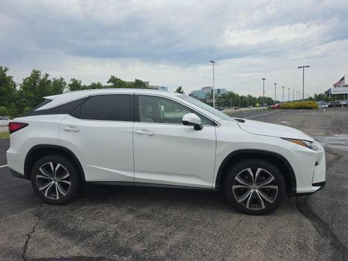 Eminent White Pearl 2017 Lexus RX 350 Base