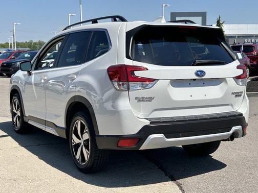 Crystal White Pearl 2020 Subaru Forester Touring