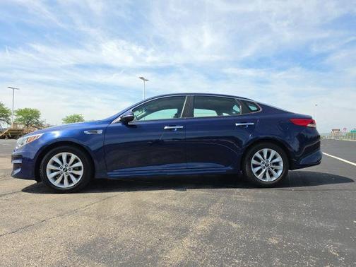 Horizon Blue 2017 Kia Optima LX
