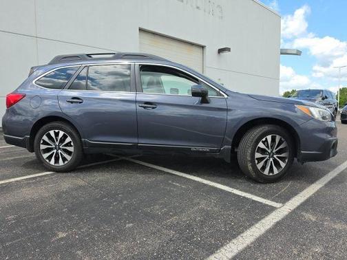 Carbide Gray Metallic 2017 Subaru Outback 2.5i Limited