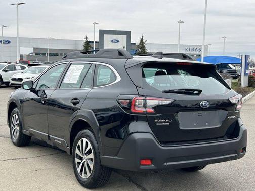 2023 Subaru Outback Base