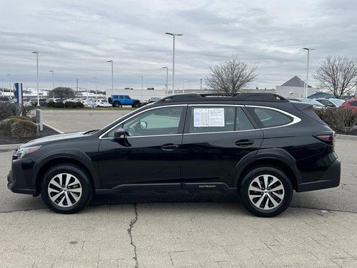 2023 Subaru Outback Base