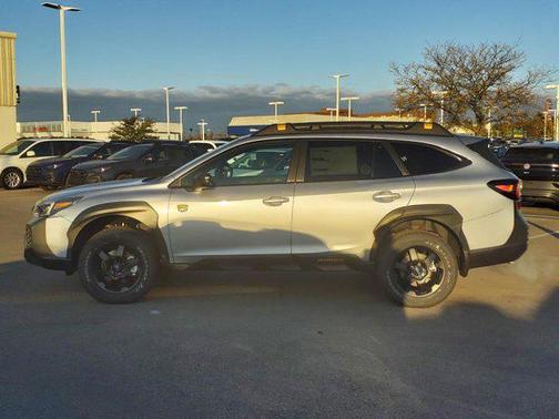 Ice Silver Metallic 2025 Subaru Outback Wilderness