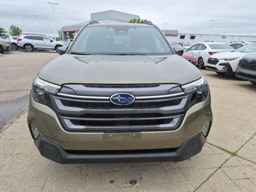 Autumn Green Metallic 2025 Subaru Forester Premium