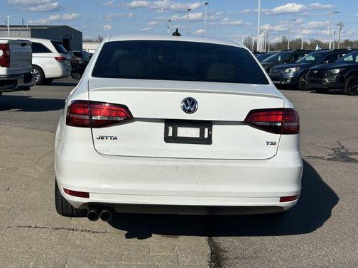 2016 Volkswagen Jetta 1.8T Sport