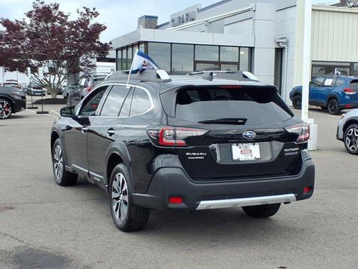 2024 Subaru Outback Touring XT