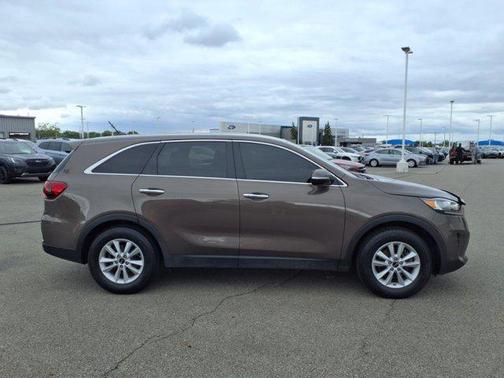2020 Kia Sorento LX