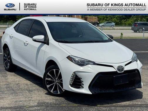 Super White 2017 Toyota Corolla SE